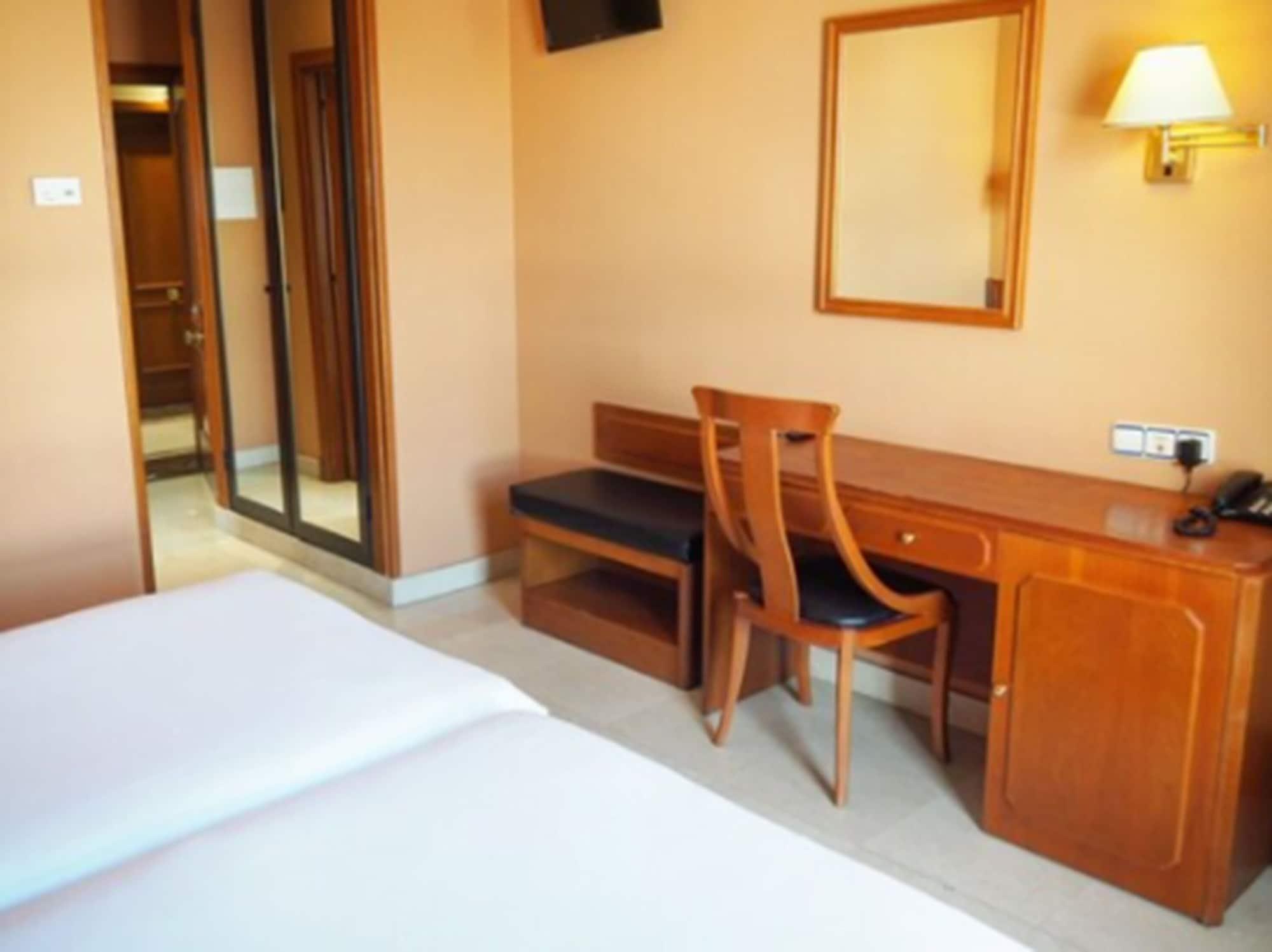 Hotel Humanes Humanes de Madrid Dış mekan fotoğraf
